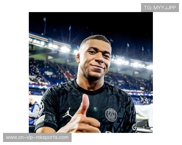 巴黎赢得潇洒，姆巴佩全场都在微笑，巴黎续约姆巴佩