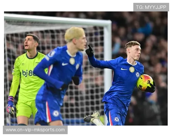 切尔西恩佐偏前位置远射破门技术细腻，打破赛场束缚